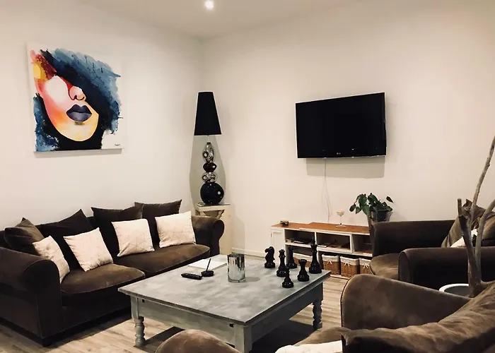 Les Du Palais Apartment